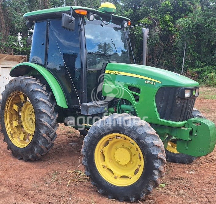 Trator John Deere 5078E ano 2018