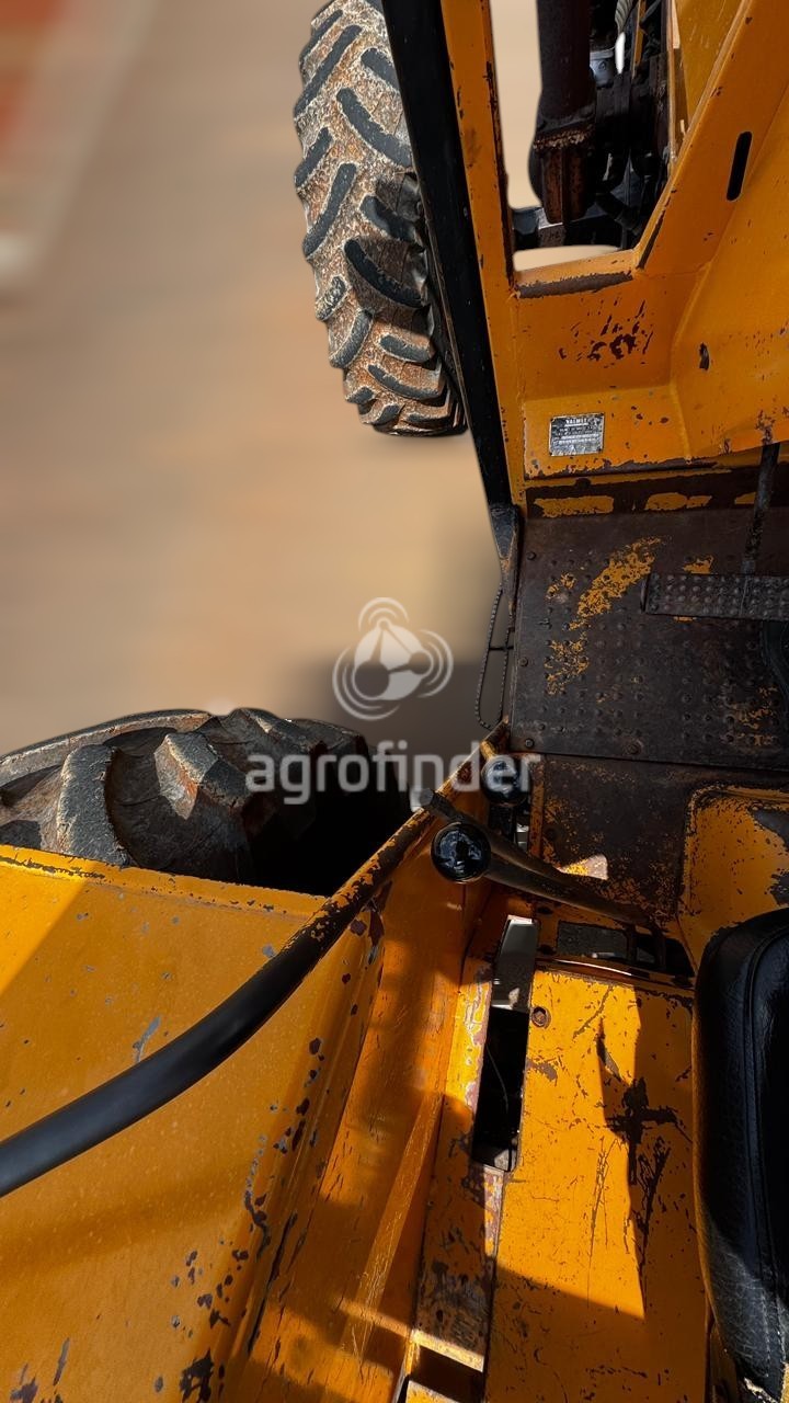 Trator Valmet 128 ano 1983