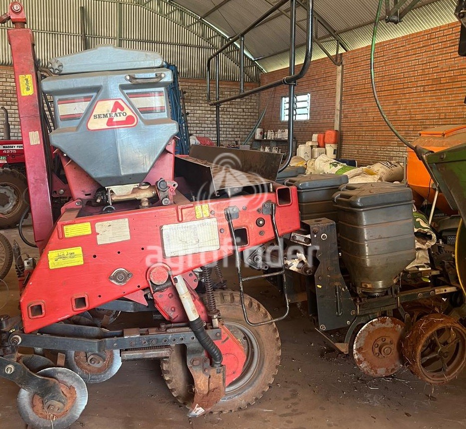 Plantadeira de Verão Semeato Solt07 ano 2014