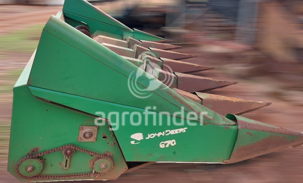 Plataforma de Milho John Deere 0670 ano 2003
