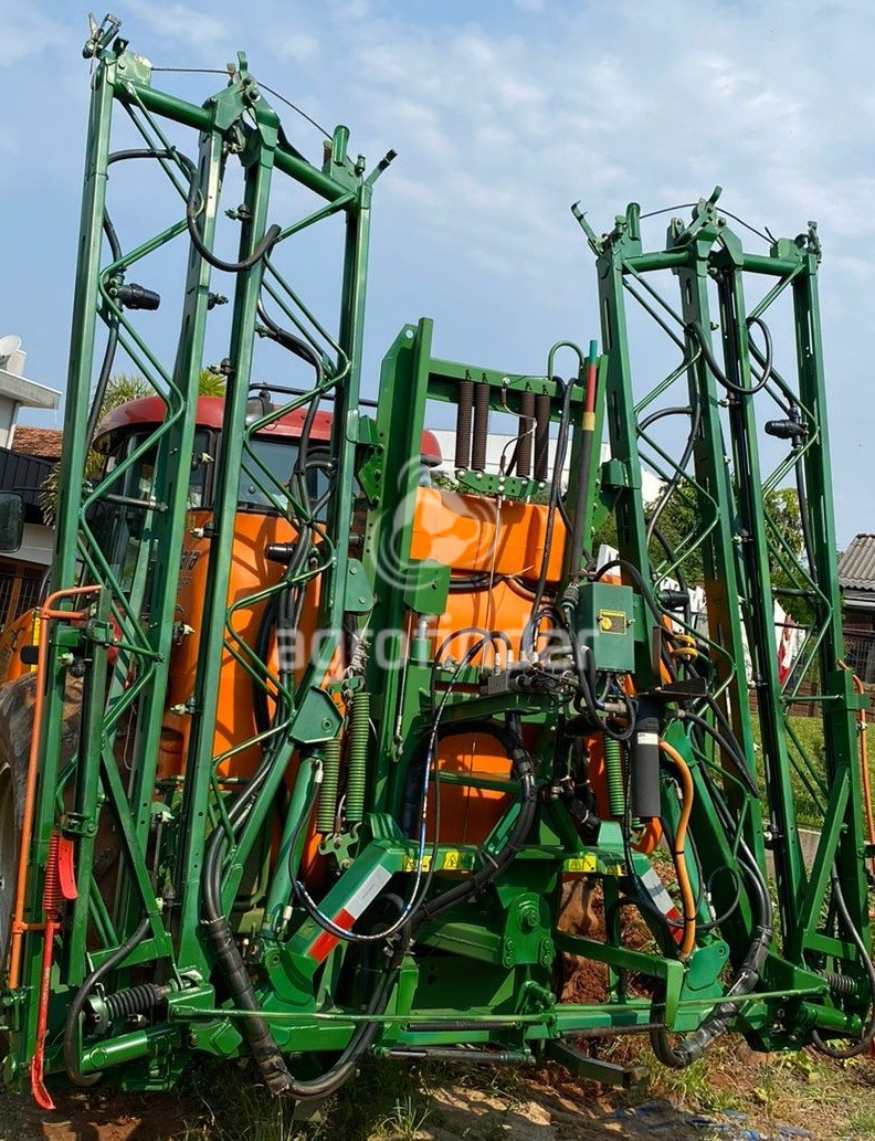 Pulverizador Hidráulico  Stara Corisco700 ano 2008