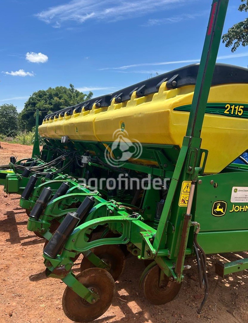 Plantadeira de Verão John Deere 2115CCS ano 2013