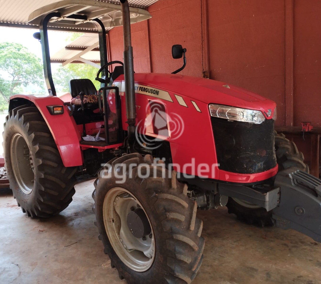 Trator Massey Ferguson  4707 ano 2020