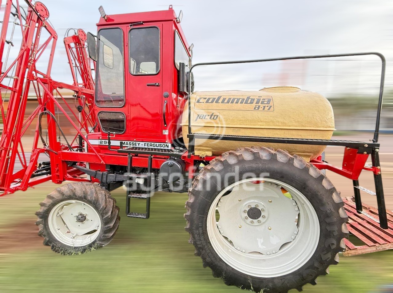 Pulverizador Montado  Massey Ferguson  290 Ano 1986