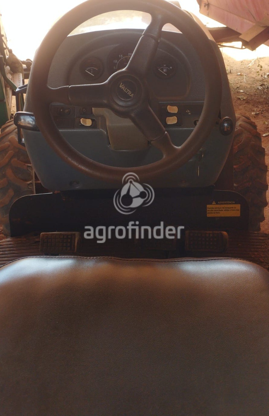 Trator Valtra A750F ano 2014