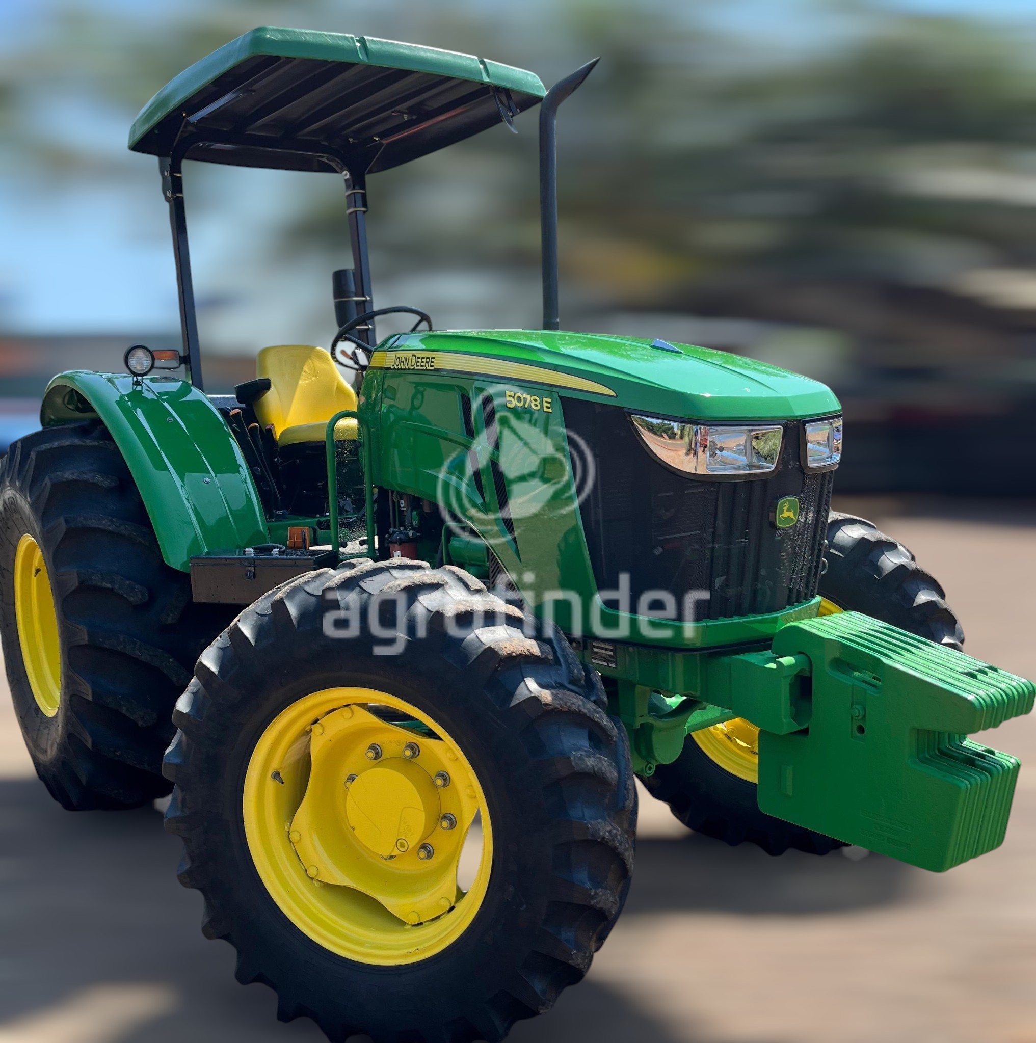 Trator John Deere 5078E ano 2023