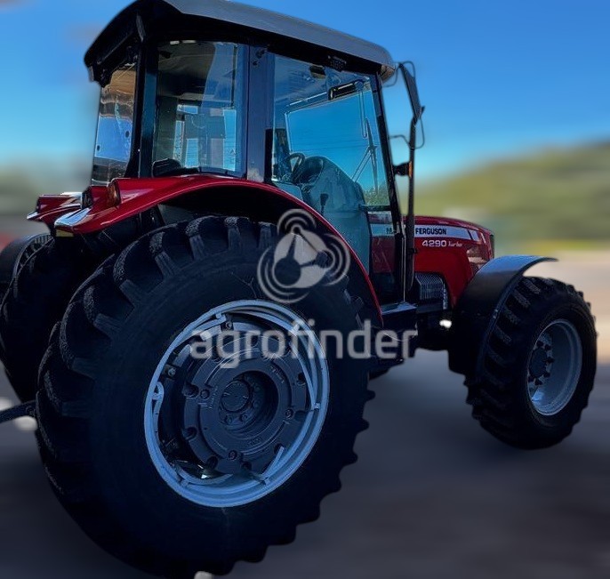 Trator Massey Ferguson  4290 ano 2014