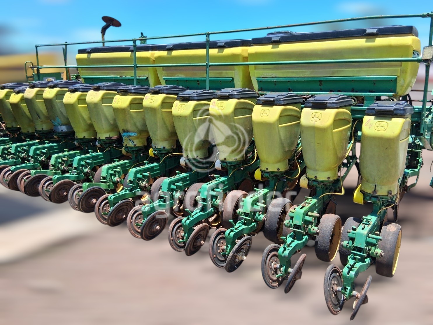 Plantadeira de Verão John Deere 1113 ano 2011