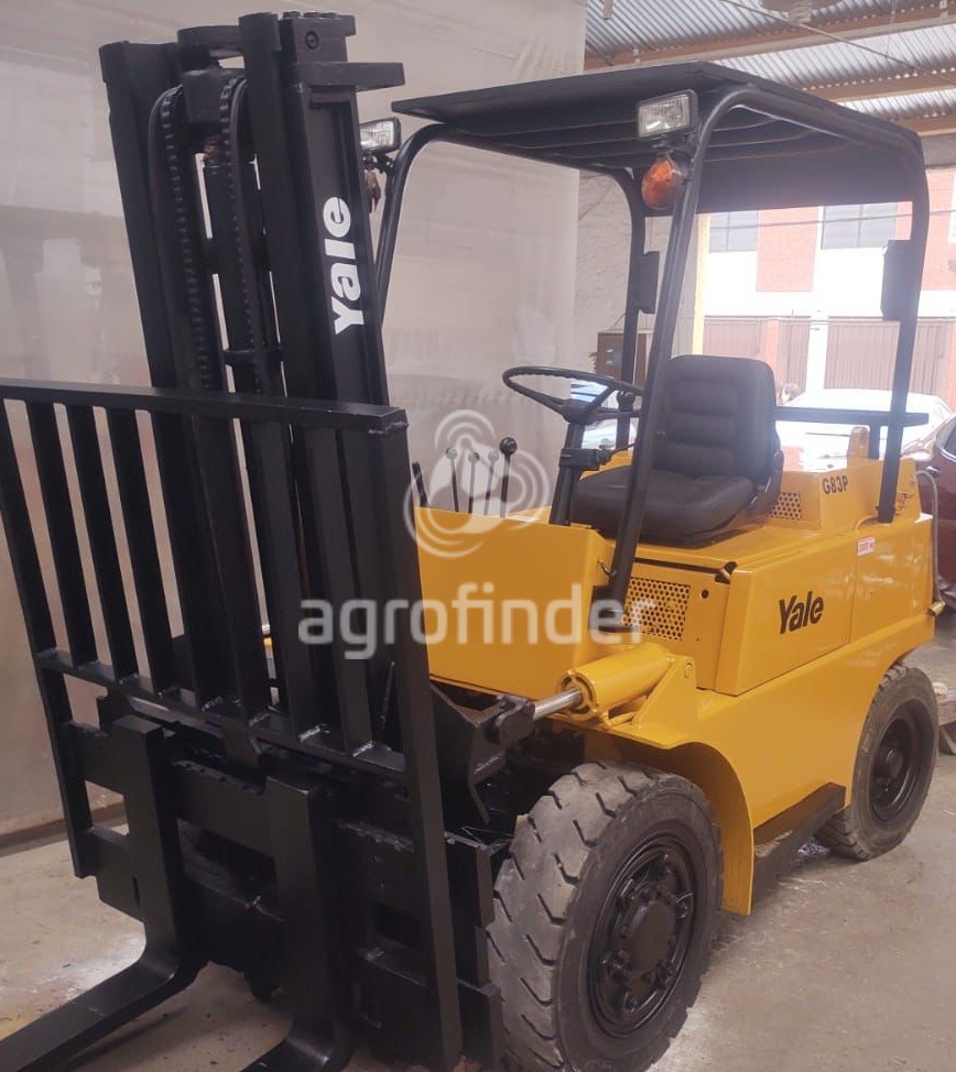 Empilhadeira  Yale  G83P Ano 2005