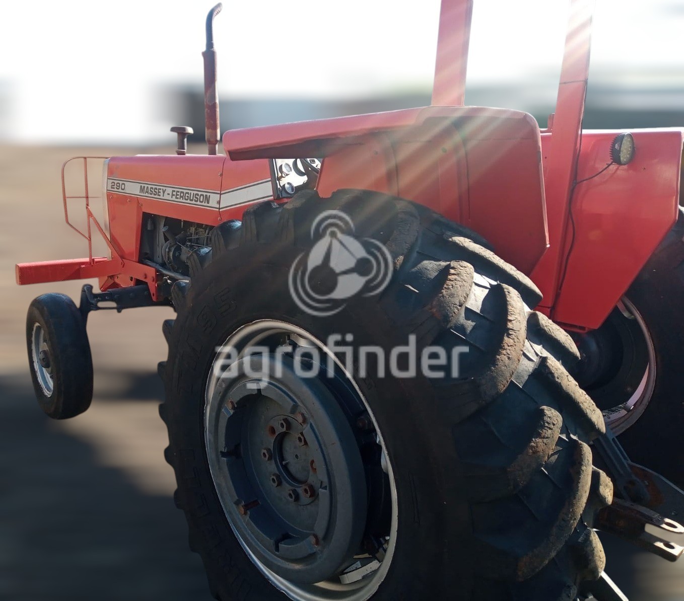 Trator Massey Ferguson 290 ano 1982