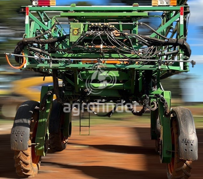 Pulverizador Autopropelido Stara Gladiador2300 ano 2014