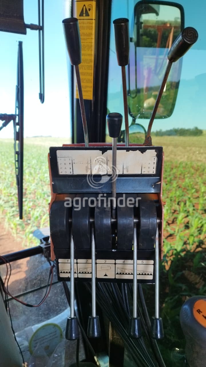 Pulverizador de Arrasto  Jacto Columbia AD18 Ano 2014