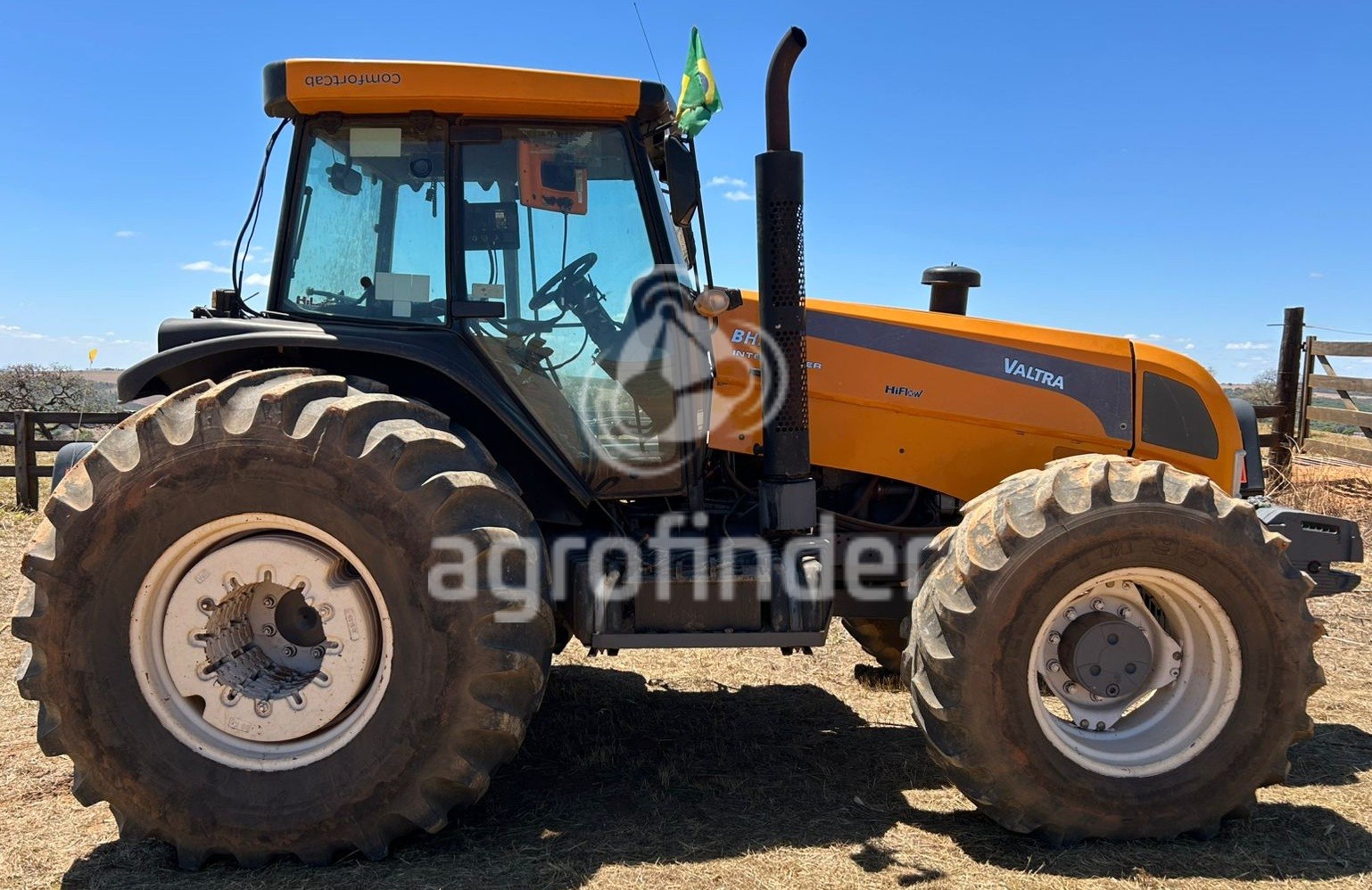 Trator Valtra BH205I ano 2012
