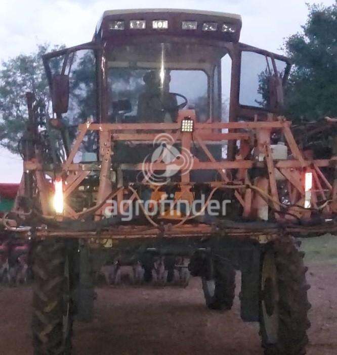 Pulverizador Montado Maxsystem 2000 Ano 2002