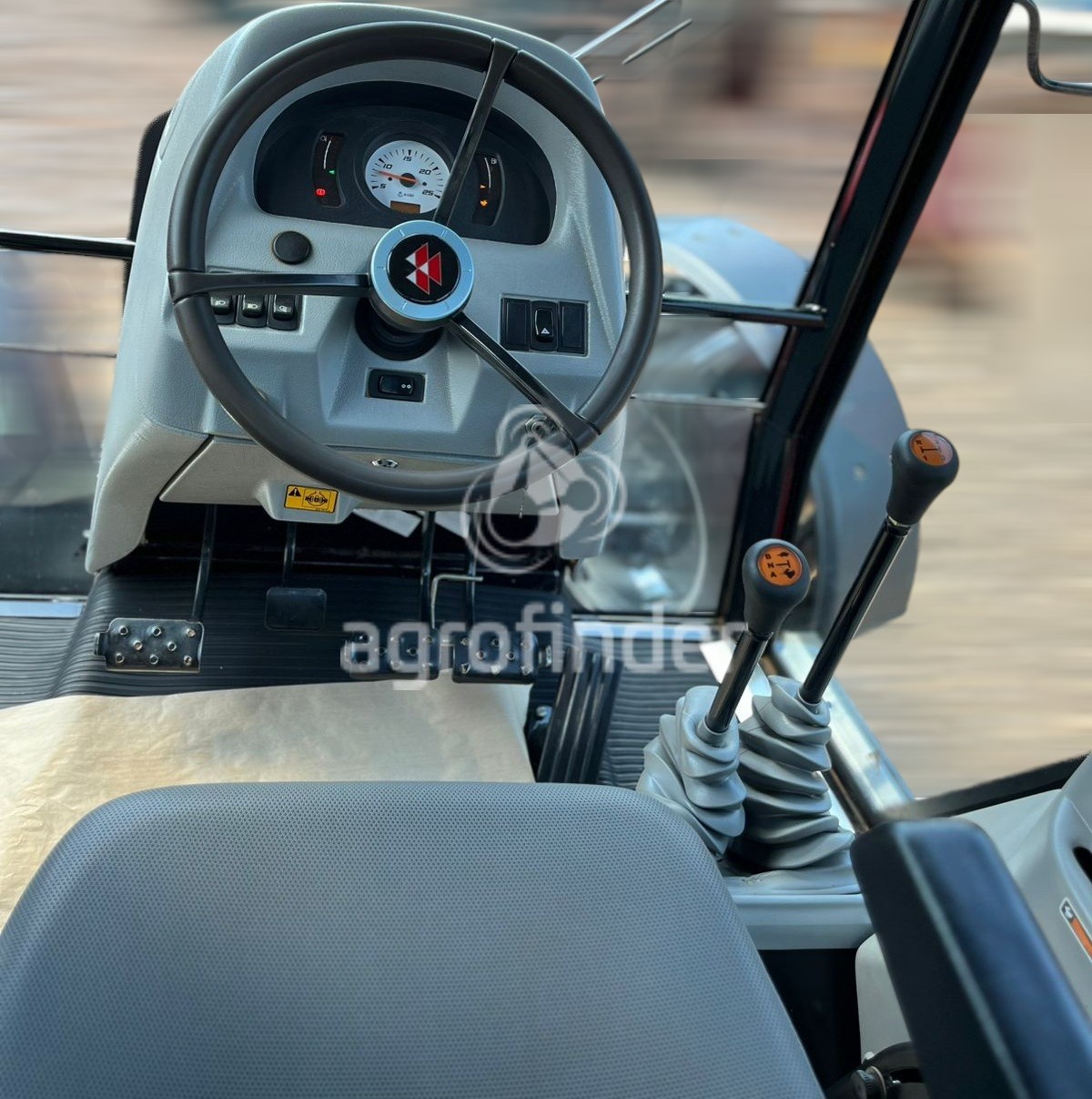 Trator Massey Ferguson  4290 ano 2018