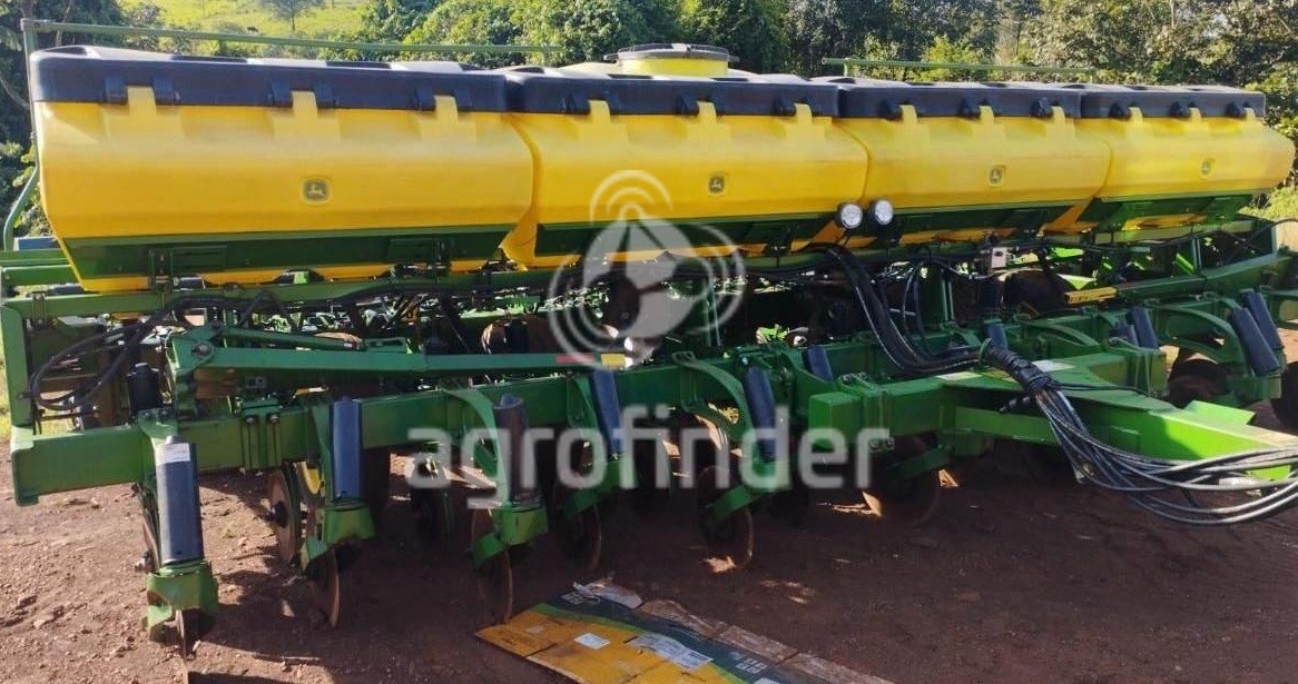 Plantadeira de Verão John Deere 2115CCS ano 2013
