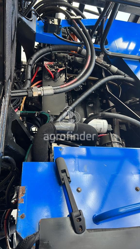 Pulverizador Autopropelido  New Holland SP3500 ano 2014