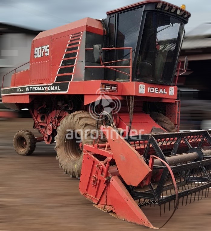 Colheitadeira Ideal 9075 ano 1995