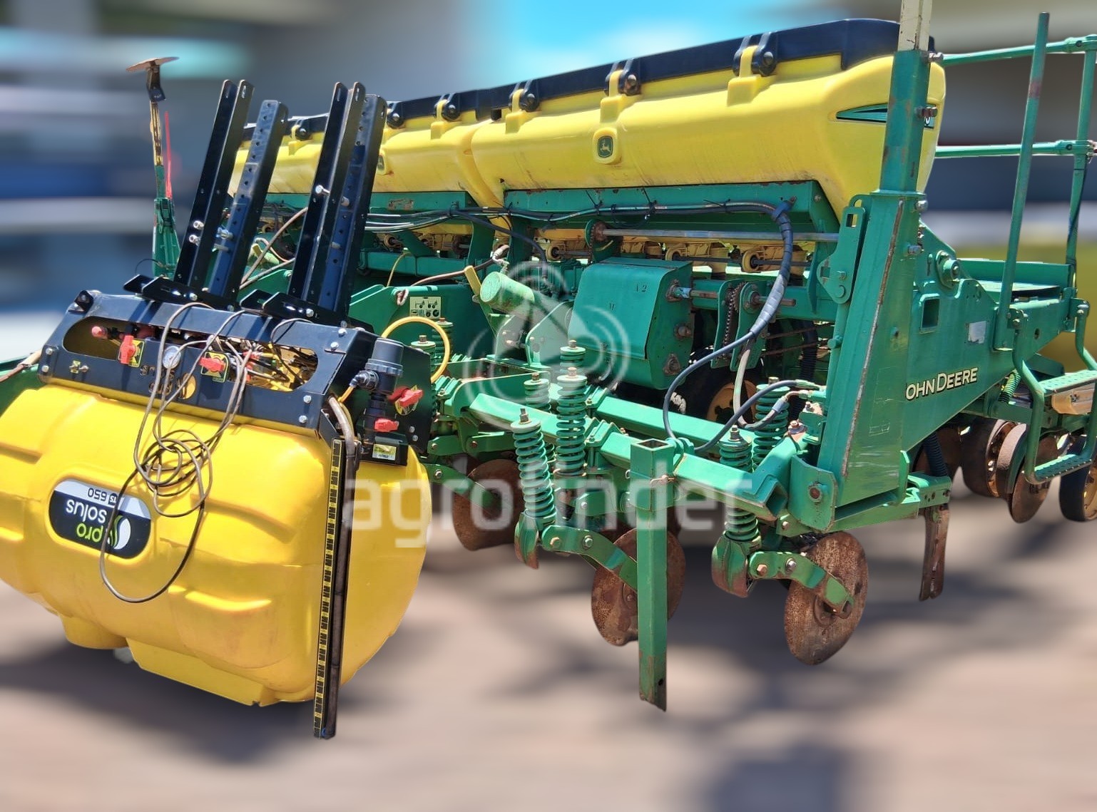 Plantadeira de Verão John Deere 1113 ano 2011