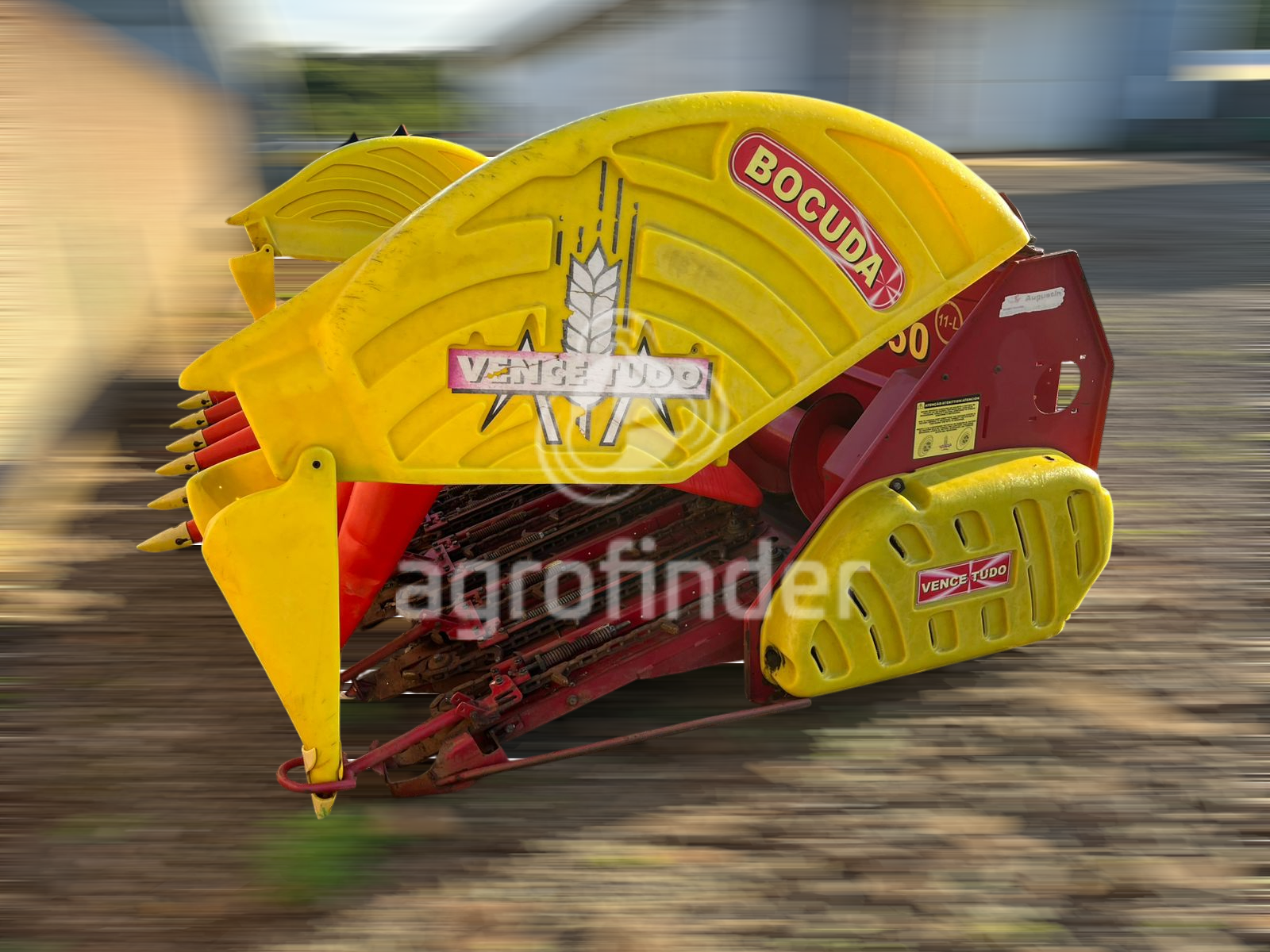 Plataforma de milho Vence tudo Bocuda 5050 Ano 2014