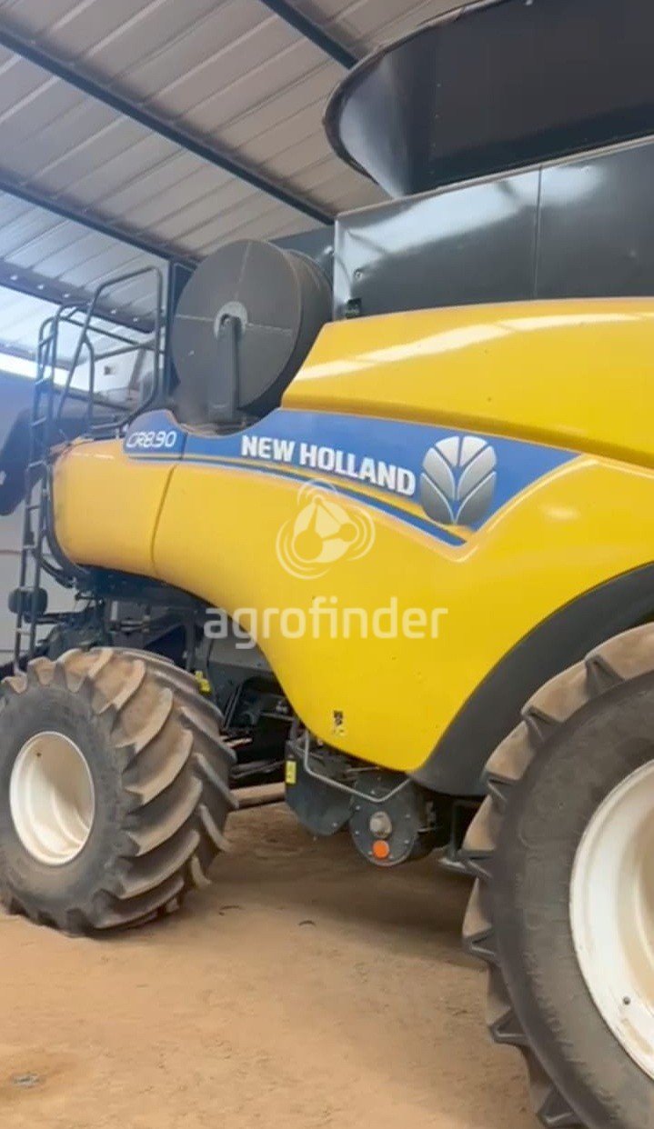Colheitadeira New Holland CR8.90 ano 2018