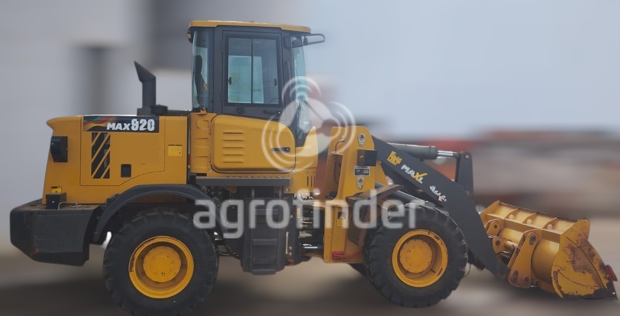 Pá Carregadeira Maxloader 920 Ano 2023