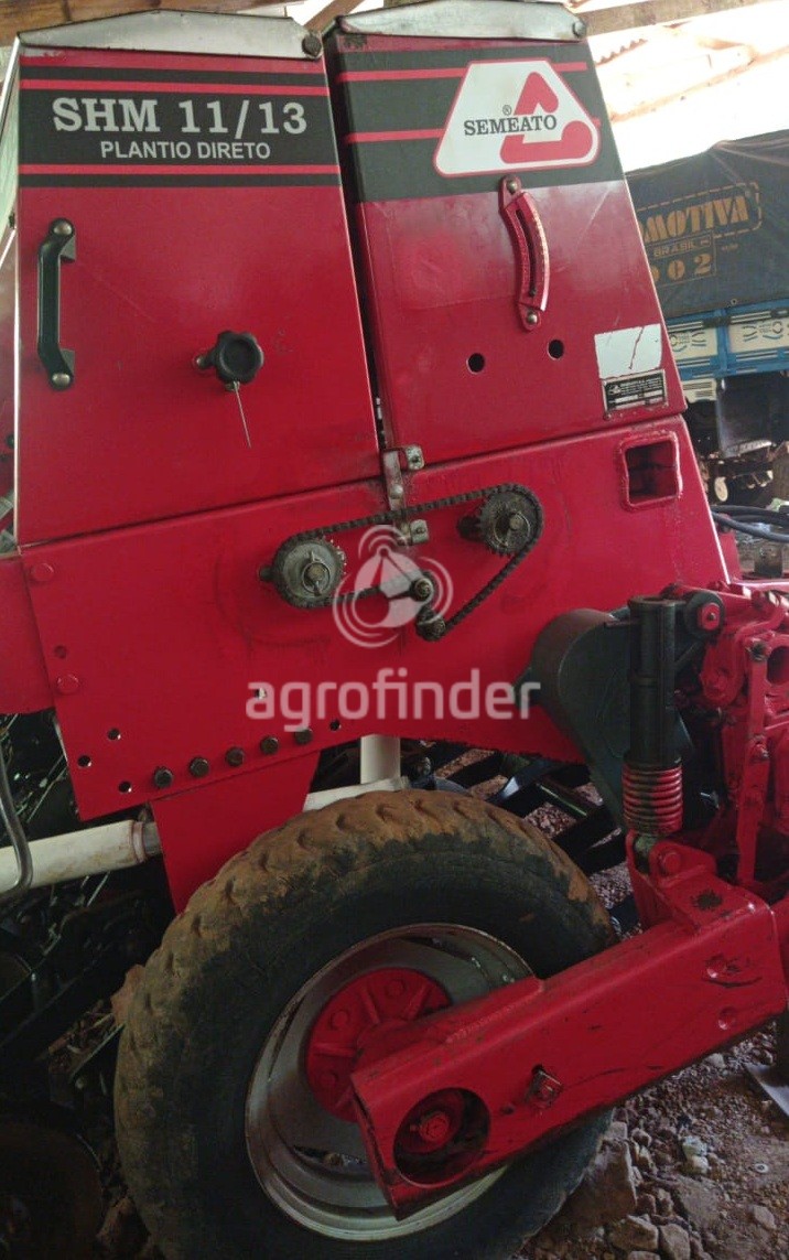 Plantadeira Múltipla Semeato SHM11/13 ano 2000