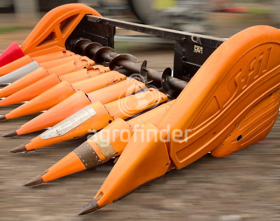 Plataforma de milho Sfil 9 linhas Ano 2007