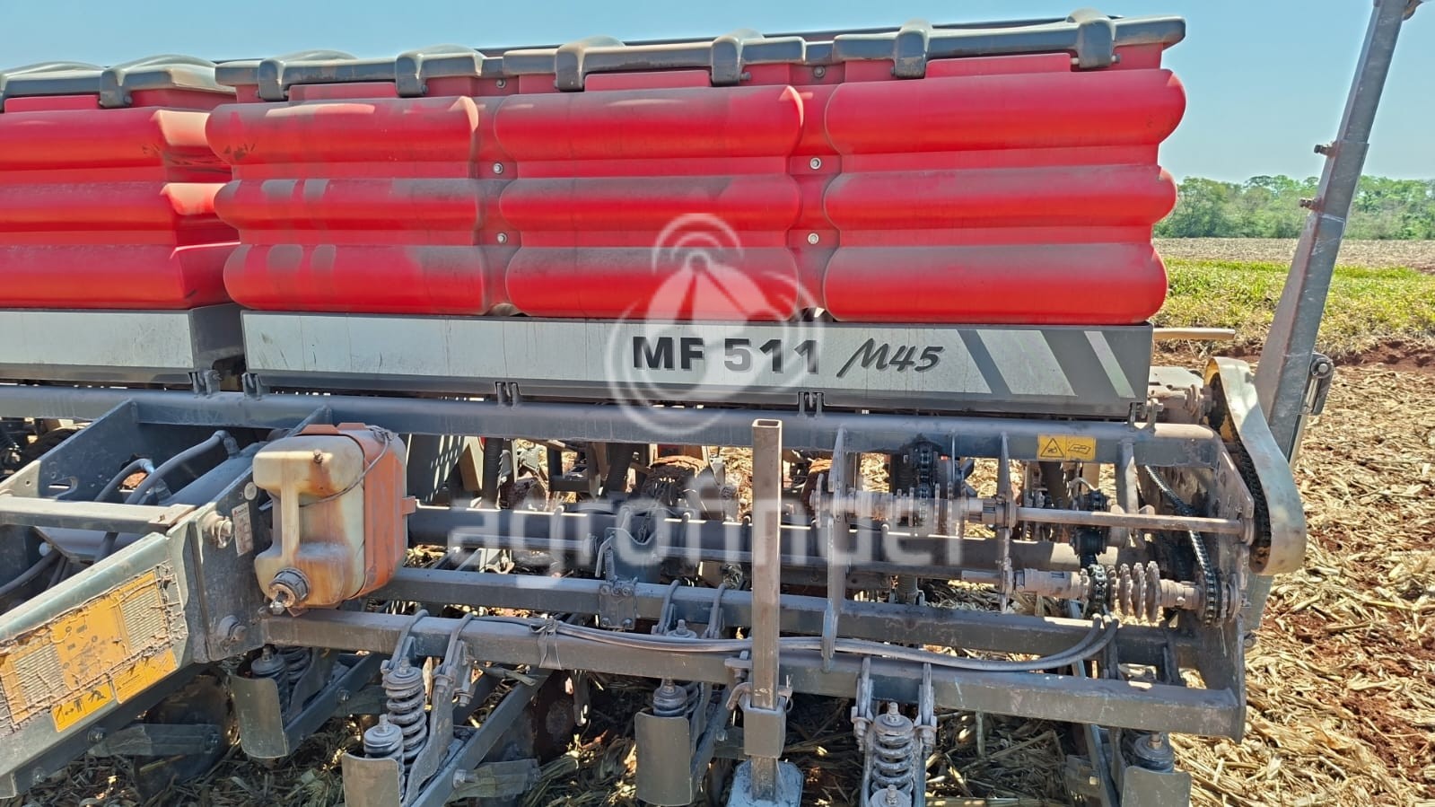 Plantadeira de Verão Massey Ferguson MF511 ano 2014