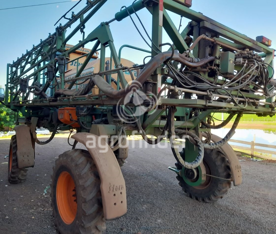 Pulverizador Autop. Stara Gladiador 2300 ano 2014