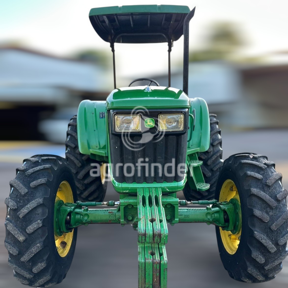 Trator John Deere 5078E ano 2012