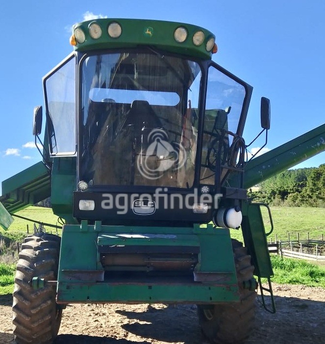 Colheitadeira SLC 6200 ano 1984