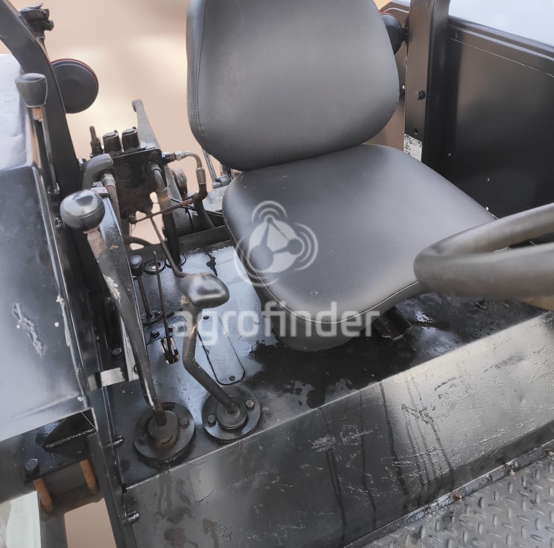 Trator Valtra A750 Ano 2007