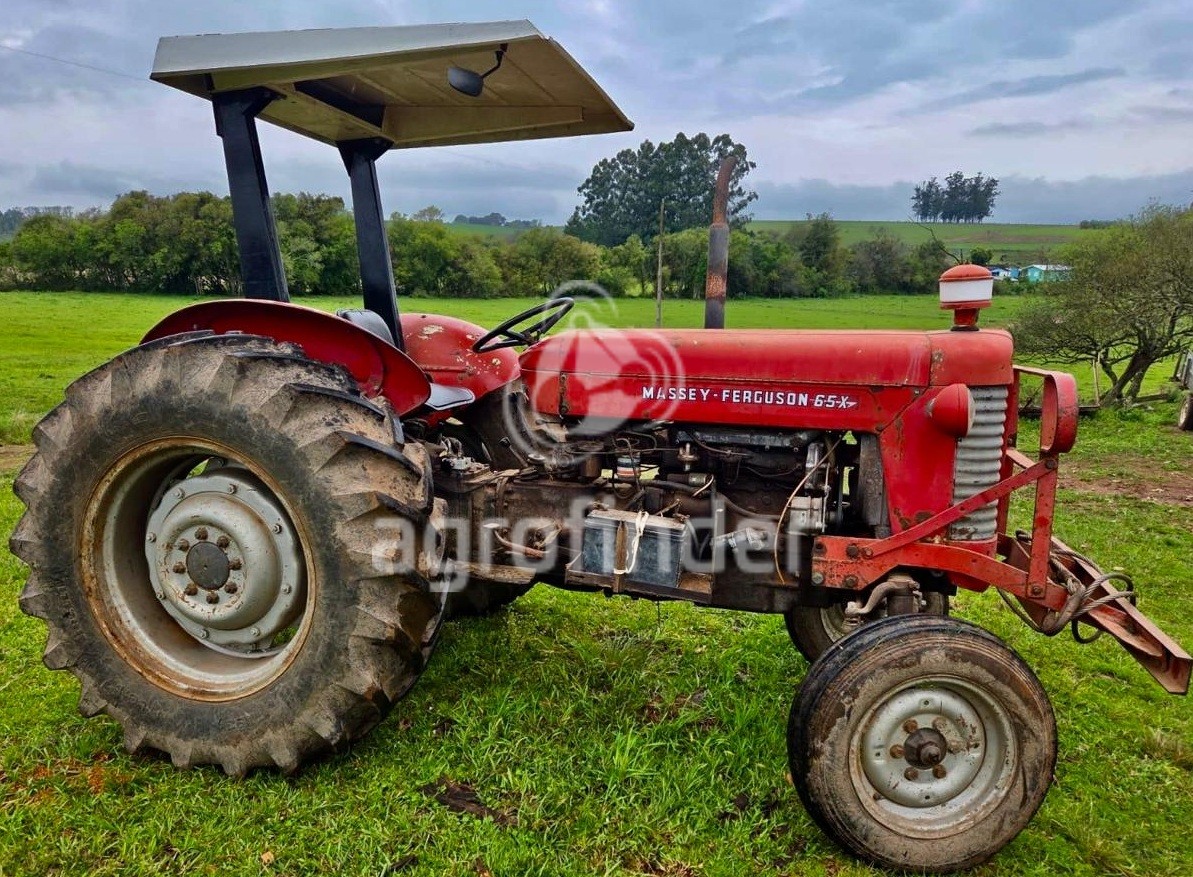 Trator Massey Ferguson 65X ano 1973
