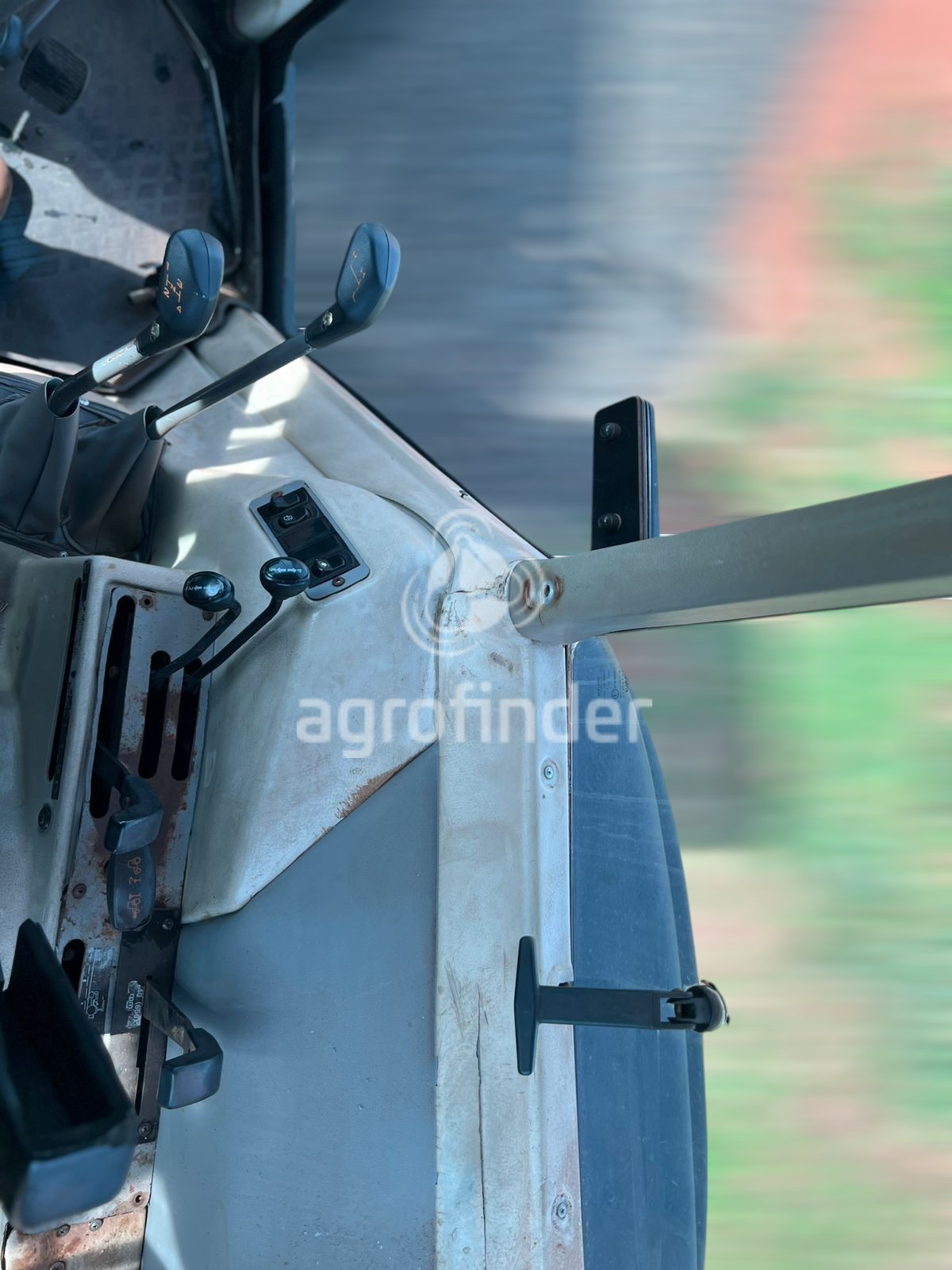 Trator Valtra BM100 Ano 2016