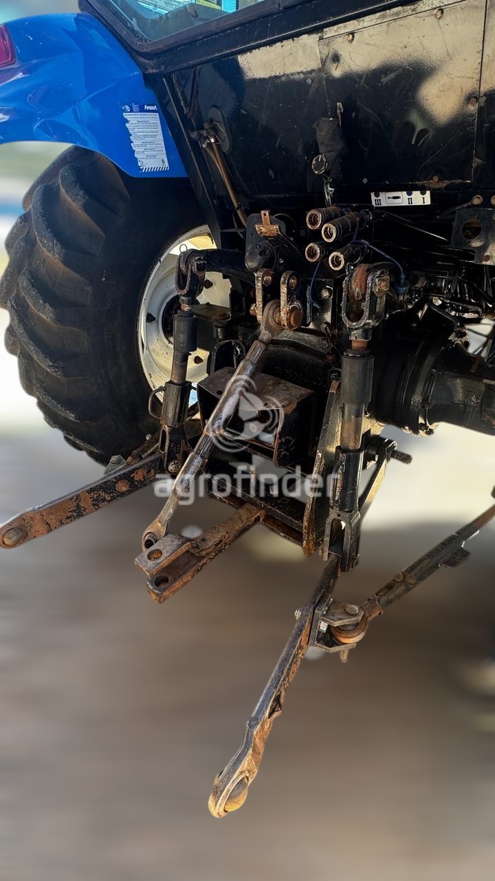 Trator New Holland TL75 Ano 2014