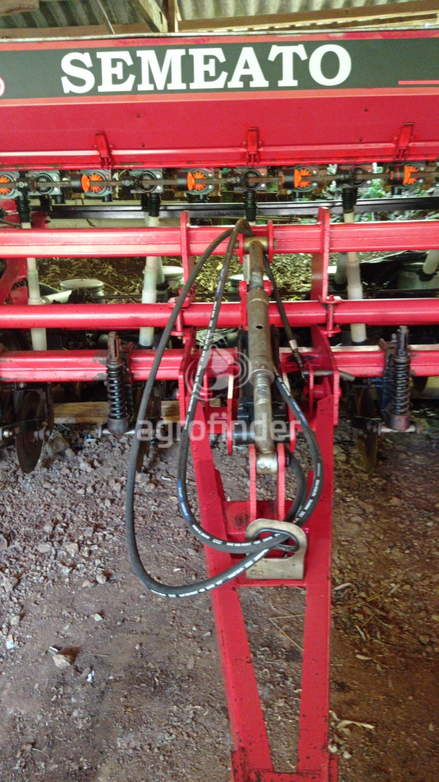 Plantadeira Múltipla Semeato SHM11/13 ano 2000