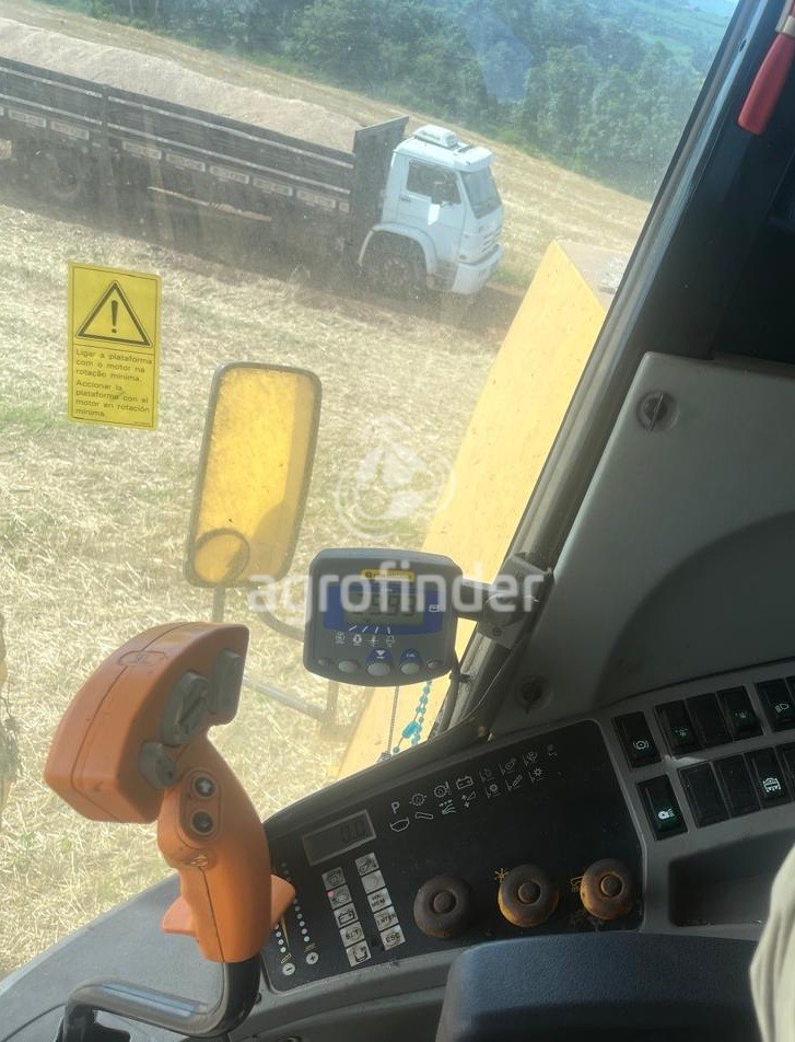 Colheitadeira New Holland TC5070 ano 2018