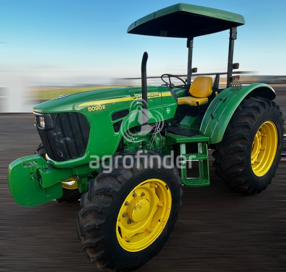 Trator Jonh Deere 5090E ano 2015
