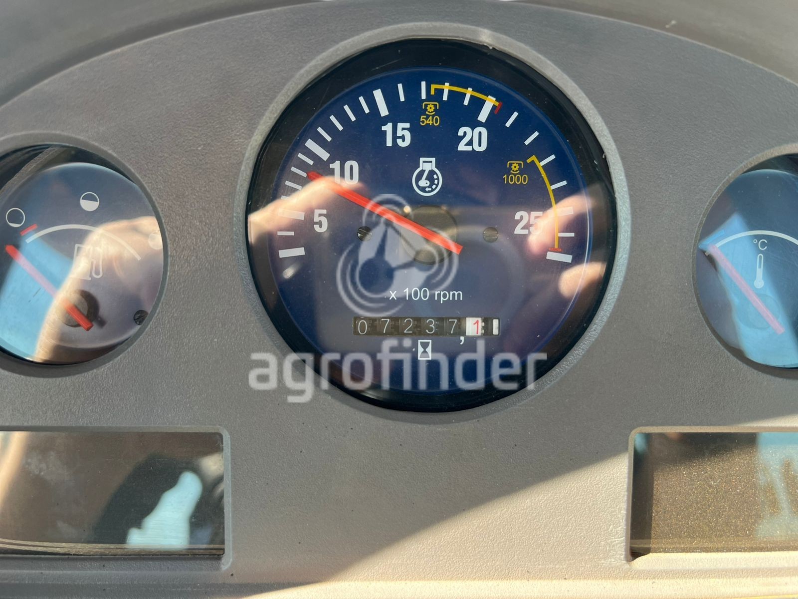 Trator Valtra BH180 Ano 2017