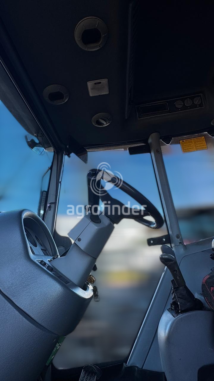 Trator Valtra BH165 ano 2008