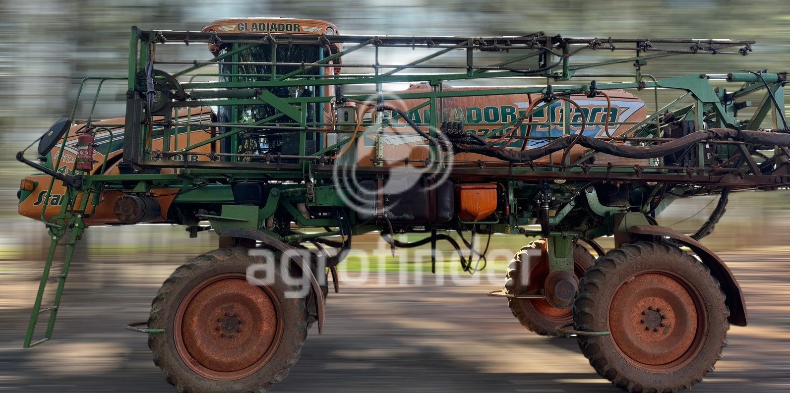 Pulverizador Autop. Stara Gladiador 2700 ano 2013