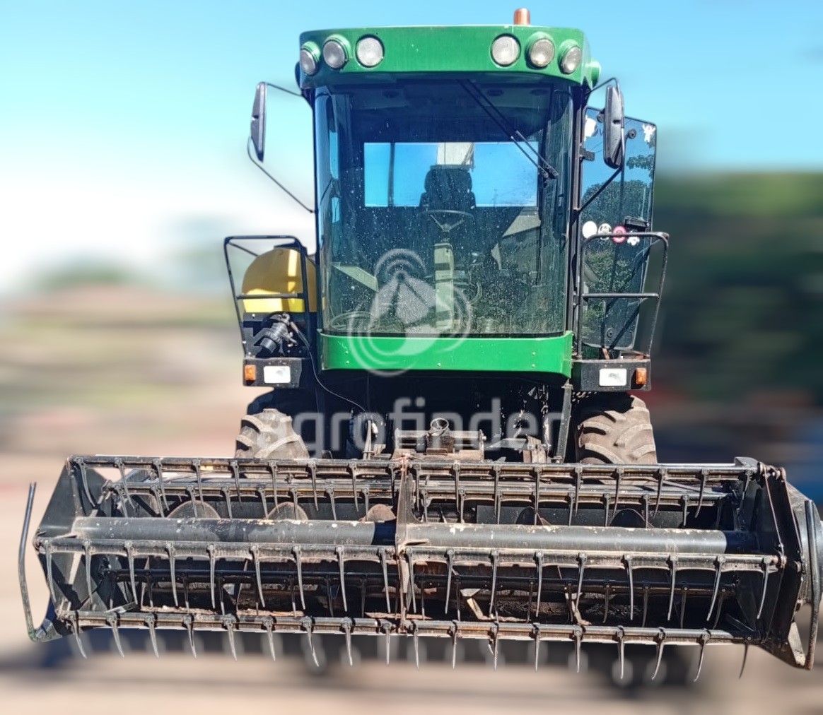 Colhedora de Forragem Massey Ferguson 3640 ano 2019
