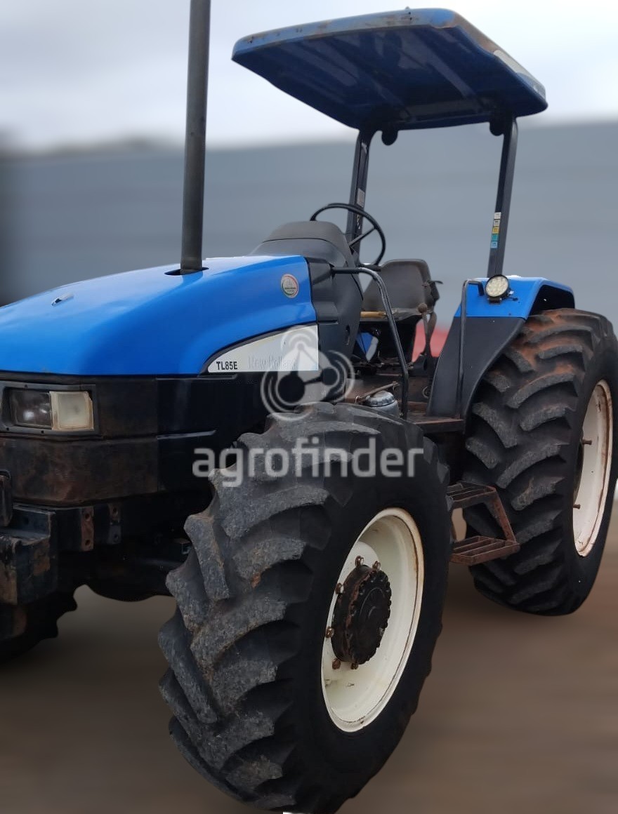 Trator New Holland TL85E Ano 2007
