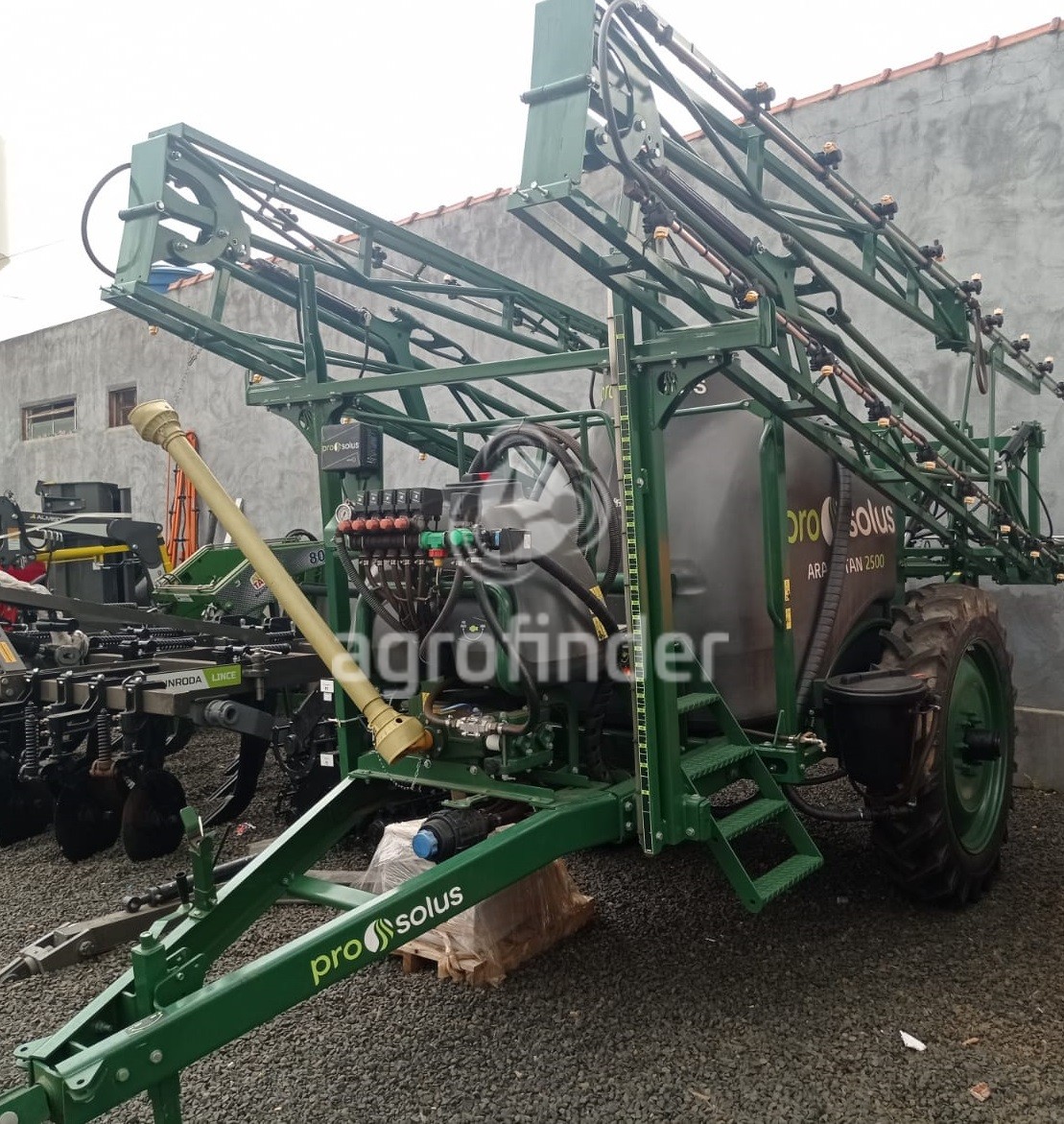 Pulverizador de arrasto PróSolus  Arabutan2500 ano 2023