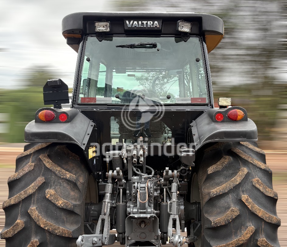 Trator Valtra BM125I Ano 2015