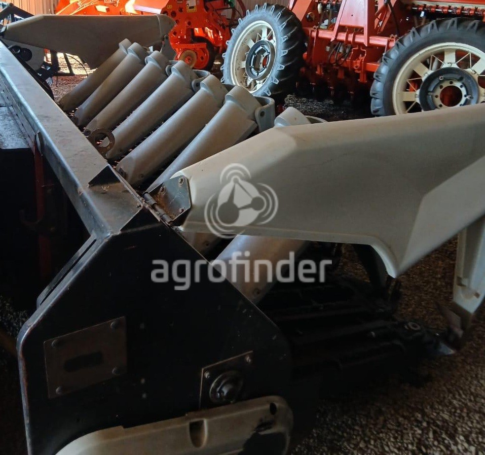 Plataforma  de Milho Sfil PLM6000 Ano 2004