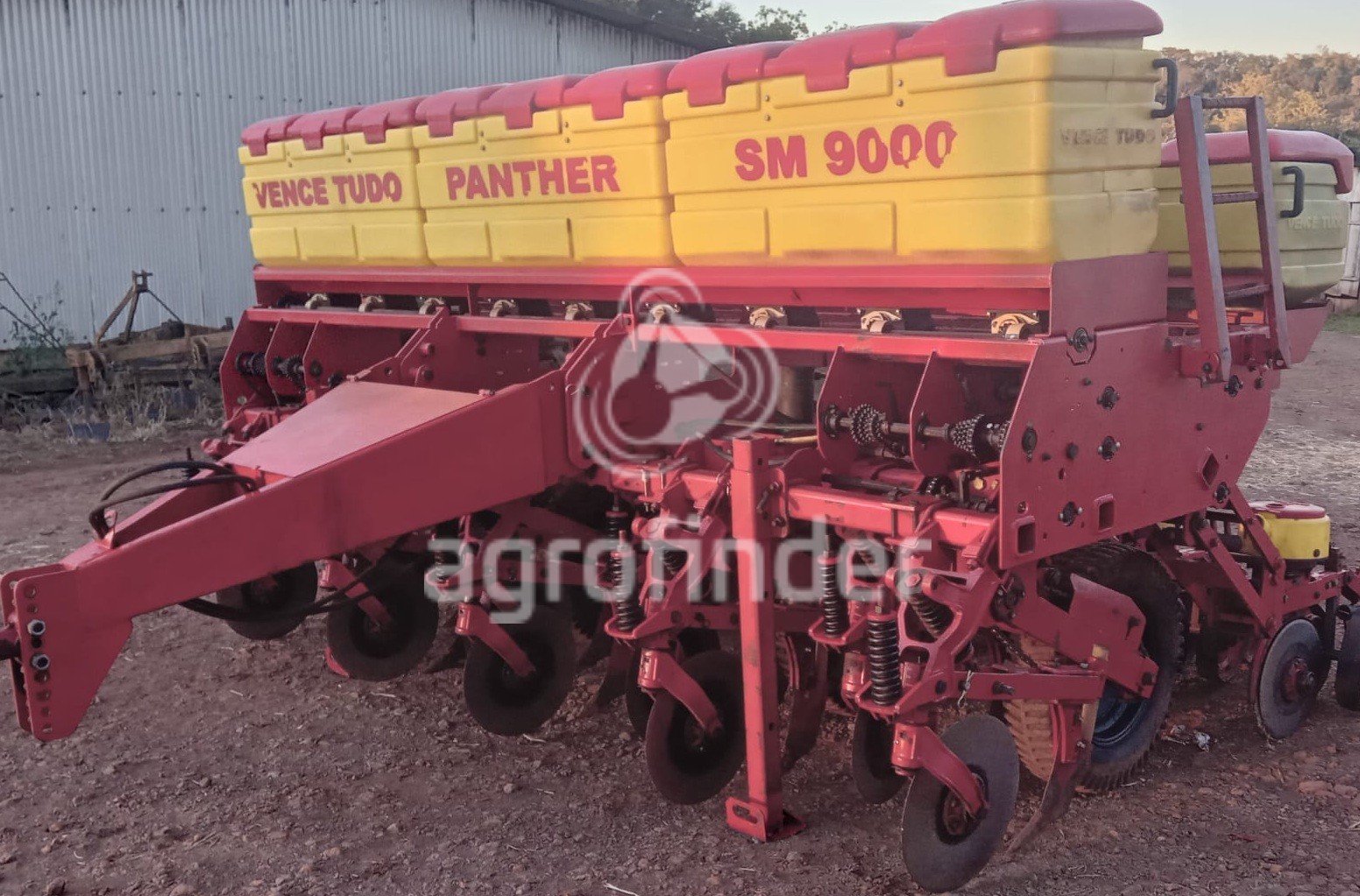 Plantadeira Vence Tudo SM9000 Ano 2010