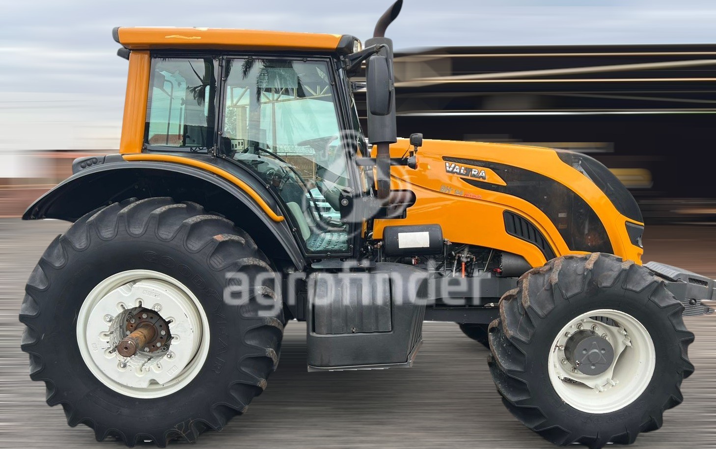 Trator Valtra BH194 ano 2022