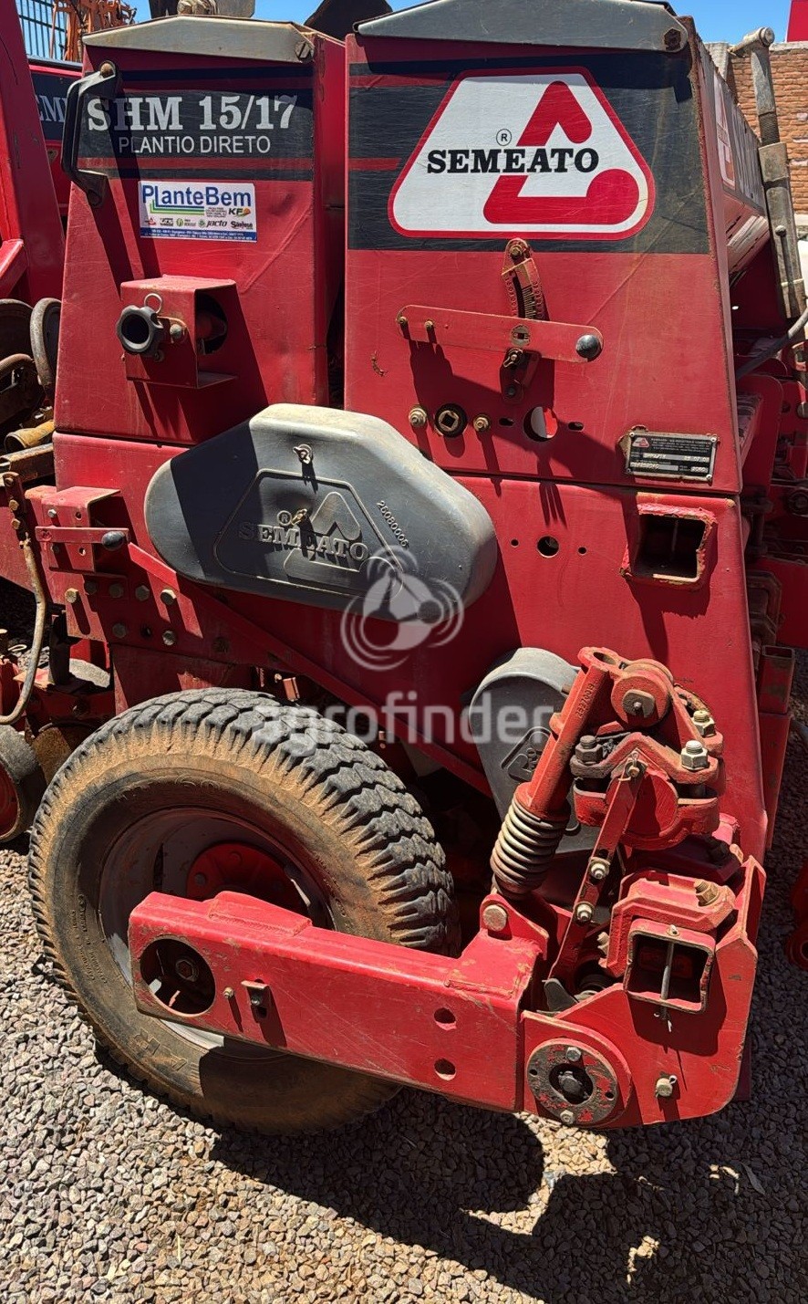 Plantadeira Múltipla Semeato SHM 15/17 ano 2001